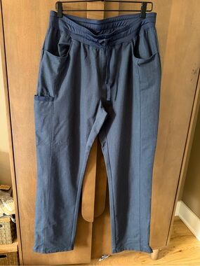 Matix Women's Straight Leg Drawstring Scrub Pants in Navy